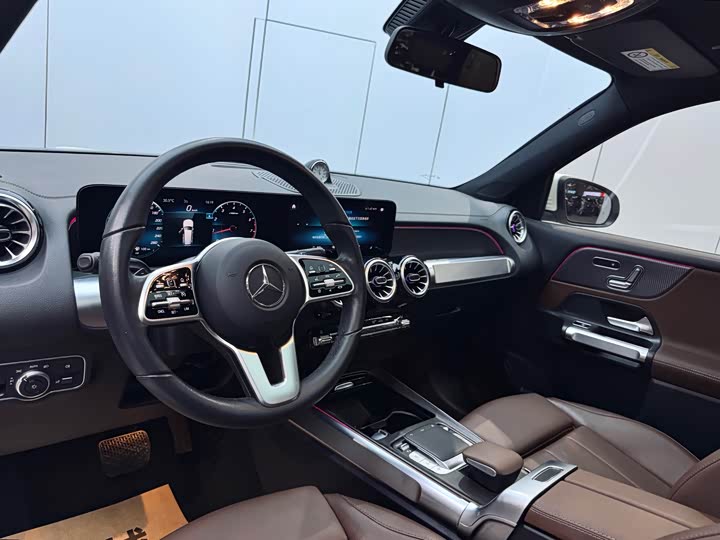 Mercedes-Benz GLB 2021 GLB 200 — фото 8
