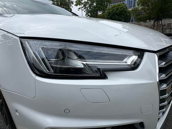 Audi A4L 2019 40 TFSI V — фото 20