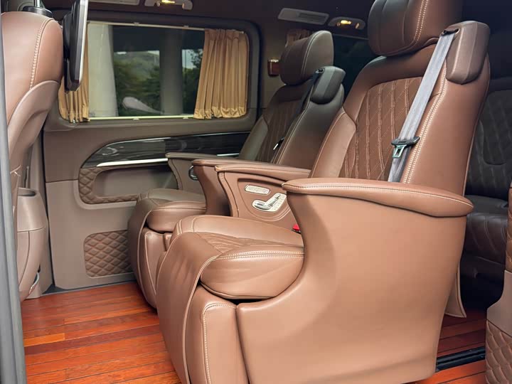 Mercedes-Benz V-Class 2017 V 260 — фото 5