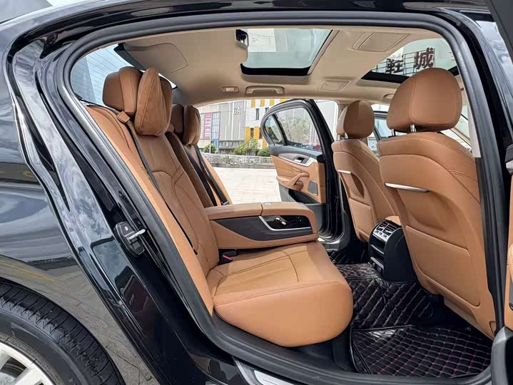 BMW 5-Series 2019 530 Li Leading — фото 24