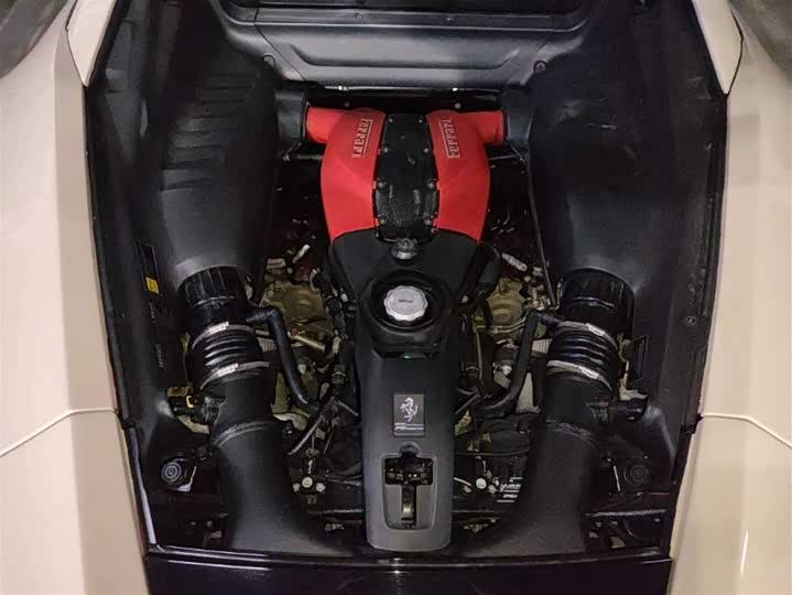 Ferrari F8 2019 Tributo 3.9 T V 8 — фото 11