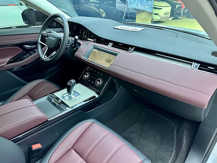 Land Rover Range Rover Evoque — фото 12