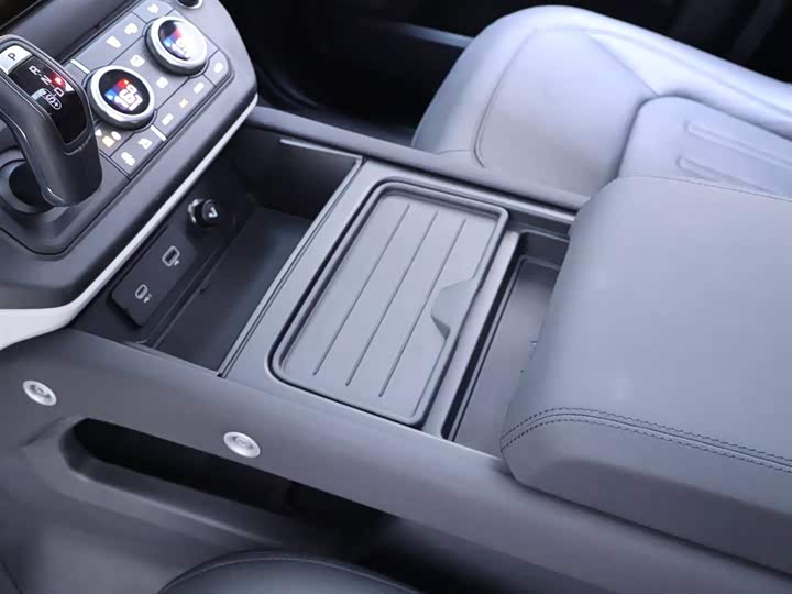 Land Rover Defender — фото 12