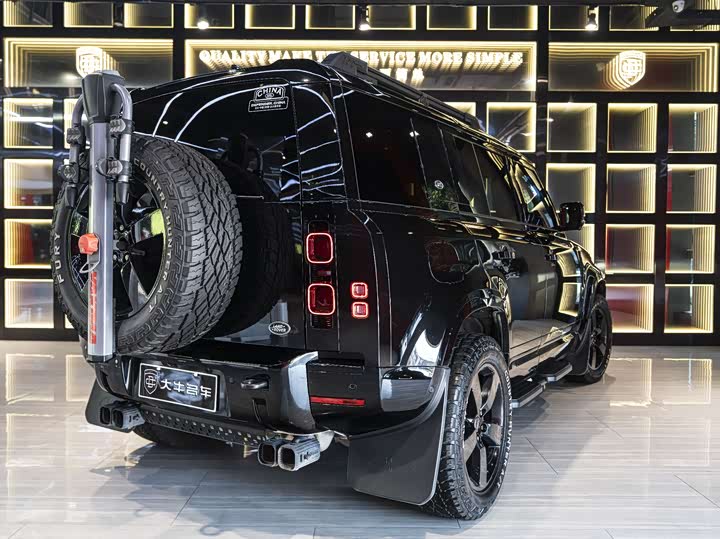 Land Rover Defender — фото 6