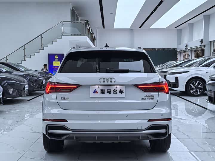 Audi Q3 2022 40 TFSI — фото 13