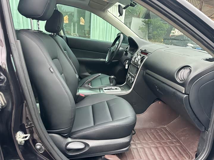 Mazda 6 2015 2.0 L AT Luxury — фото 16