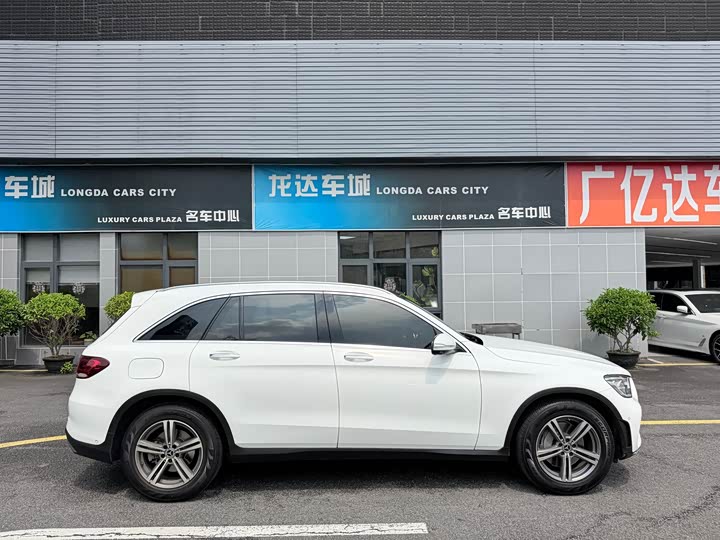 Mercedes-Benz GLC 2020 GLC 260 L 4 MATIC Luxury — фото 10