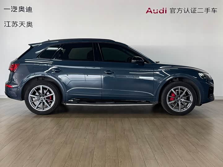Audi Q5L 2022 45 T — фото 3