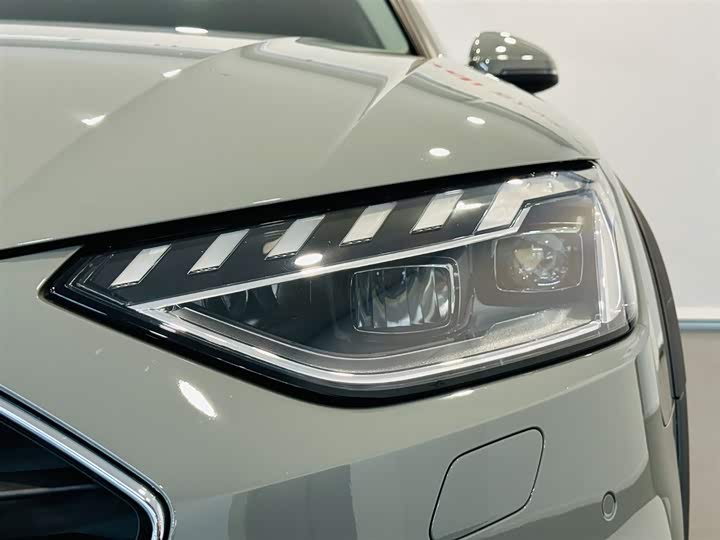 Audi A4 2022 allroad quattro — фото 12