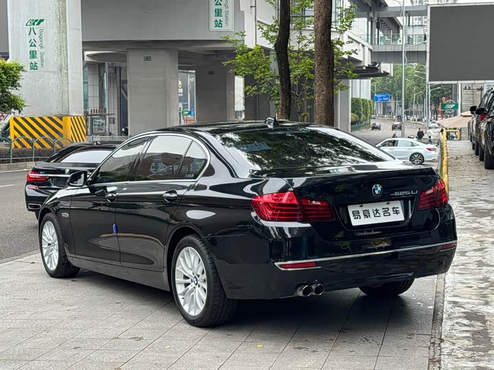 BMW 5-Series 2014 525 Li — фото 15