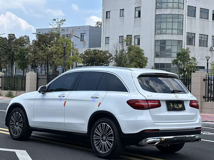 Mercedes-Benz GLC 200 4MATIC — фото 7