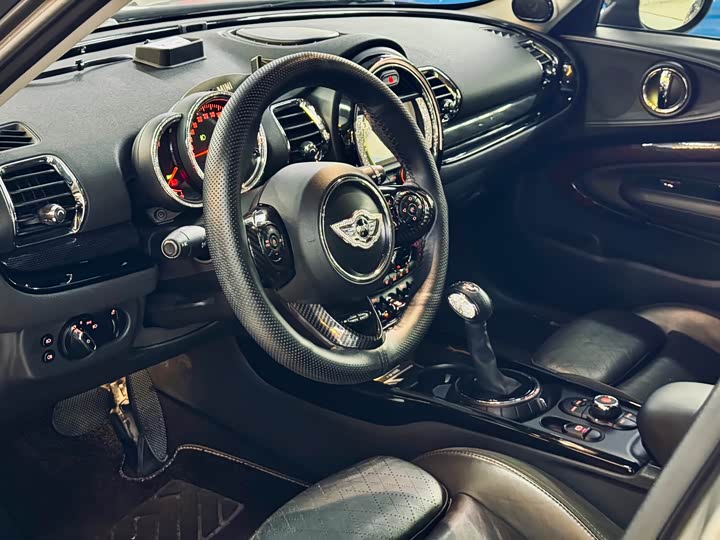 MINI Clubman — фото 13