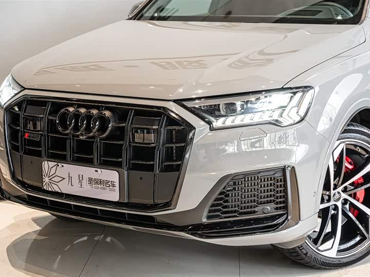 Audi SQ7 2024 4.0 TFSI — фото 21
