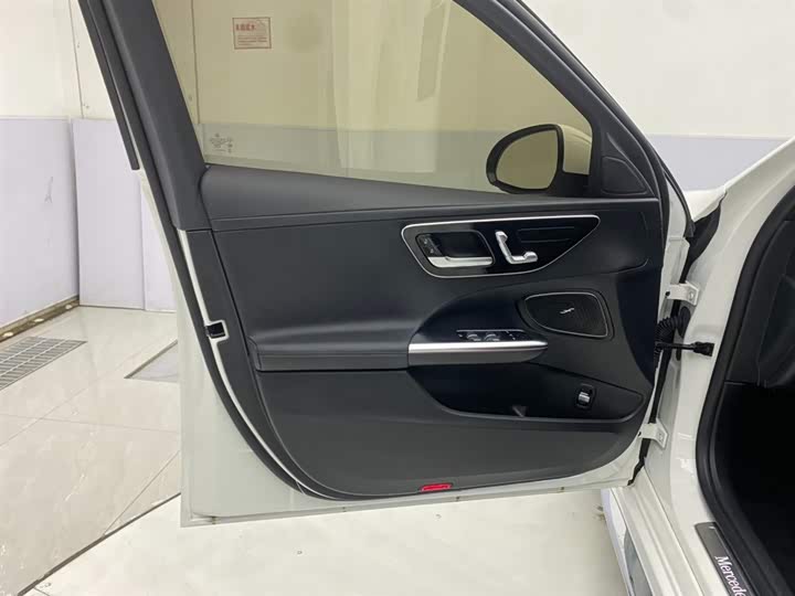 Mercedes-Benz C-Class 2024 C 260 L — фото 28