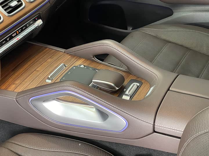 Mercedes-Benz GLS 2023 GLS 450 4 MATIC Luxury — фото 11
