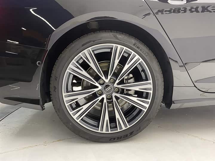 Audi A6L 2024 45 TFSI quattro — фото 11