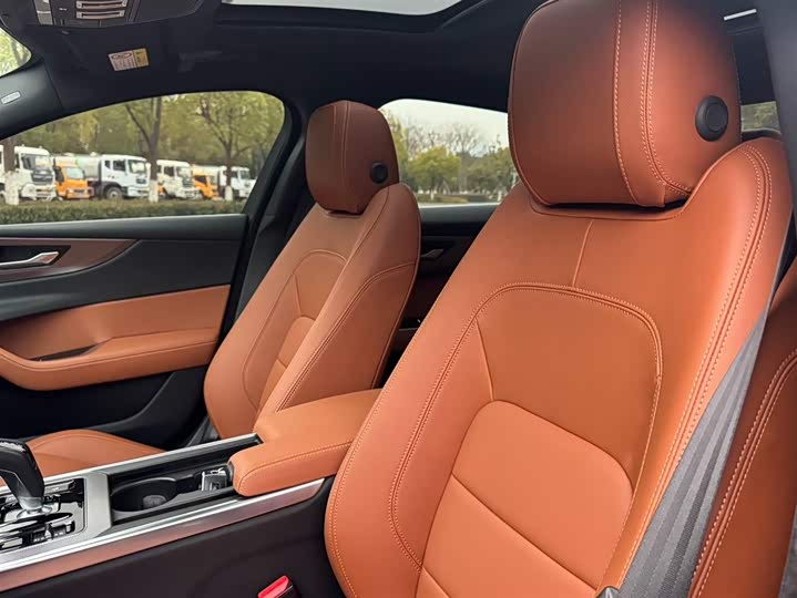 Jaguar XEL 2023 2.0 T 250 PS R-DYNAMIC S — фото 14