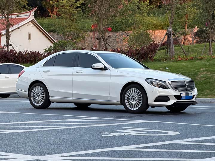 Mercedes-Benz C-Class C 180 L — фото 3