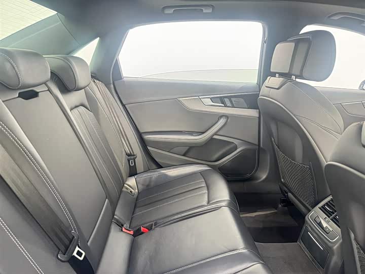Audi A4L 2023 40 TFSI quattro — фото 8