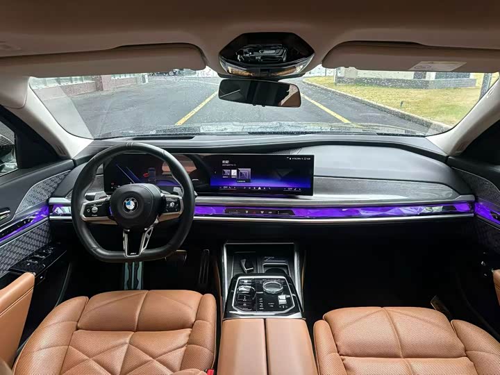 BMW 7-Series 2023 740 Li Leading — фото 5