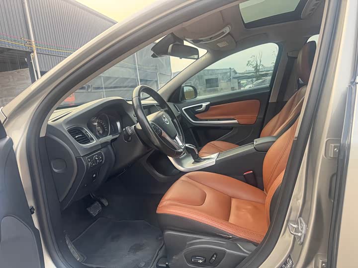 Volvo S60 2015 S 60 L 2.0 T — фото 18
