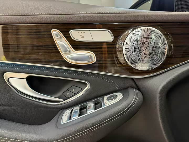 Mercedes-Benz GLC 2017 GLC 260 4 MATIC — фото 9