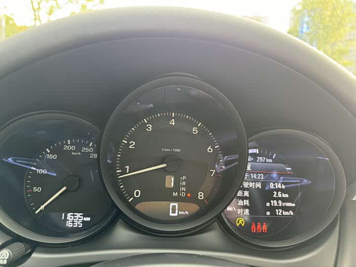 Porsche Macan 2022 Macan 2.0 T — фото 7