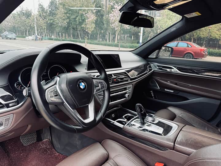 BMW 7-Series 2018 730 Li Leading M — фото 16