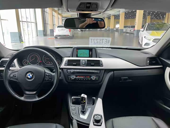 BMW 3 Series 320Li базовая — фото 4