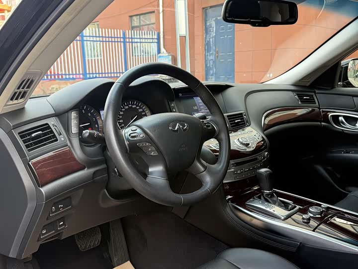 Infiniti Q70 2015 Q 70 L 3.5 L Hybrid — фото 10