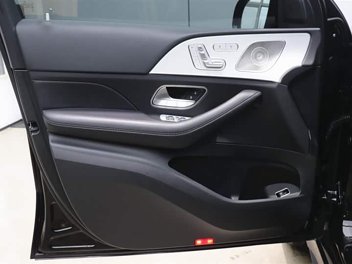 Mercedes-Benz GLE 2024 GLE 450 4 MATIC SUV — фото 10