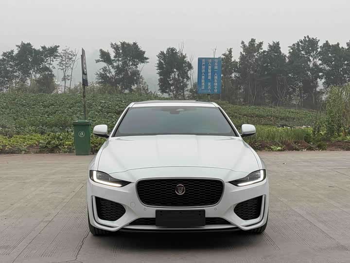 Jaguar XEL 2024 2.0 T 250 PS R-DYNAMIC S — фото 18