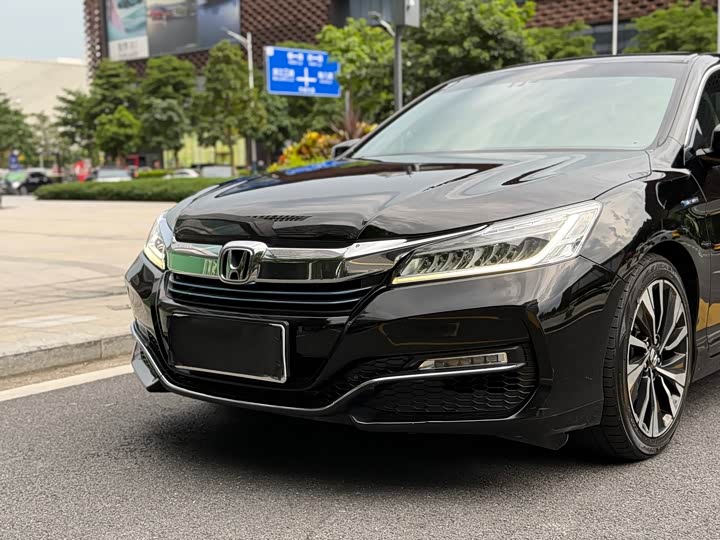 Honda 2016 Hybrid 2.0 L — фото 7