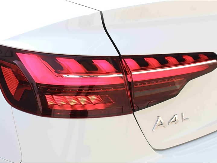 Audi A4L 2023 40 TFSI — фото 8