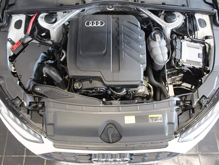 Audi A4L 2024 40 TFSI — фото 14