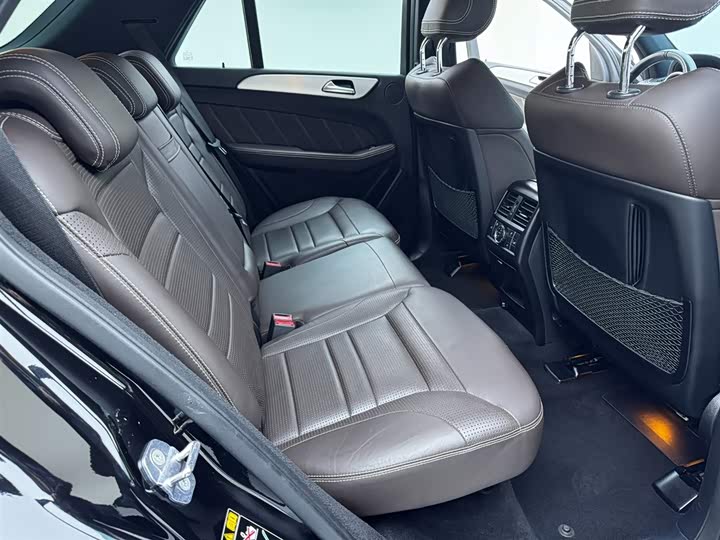Mercedes-Benz GLE 2015 AMG GLE 63 S 4 MATIC — фото 22