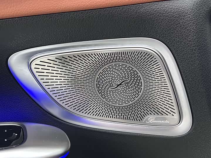 Mercedes-Benz C-Class 2024 C 260 L — фото 17