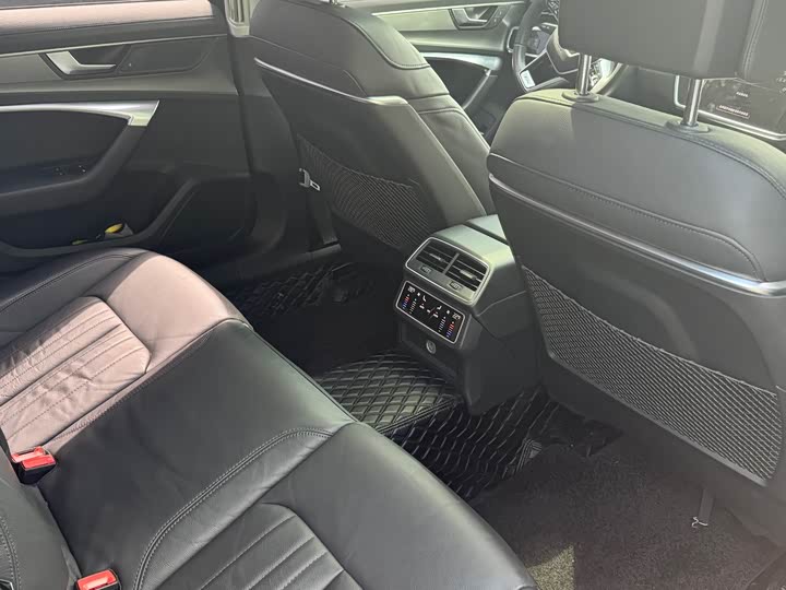 Audi A6L 2019 40 TFSI — фото 10