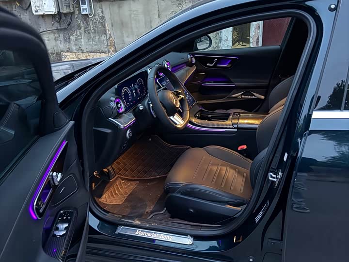 Mercedes-Benz C-Class 2024 C 260 L — фото 4