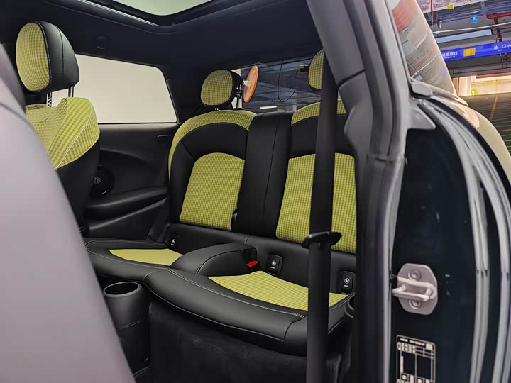 MINI Hatch — фото 15