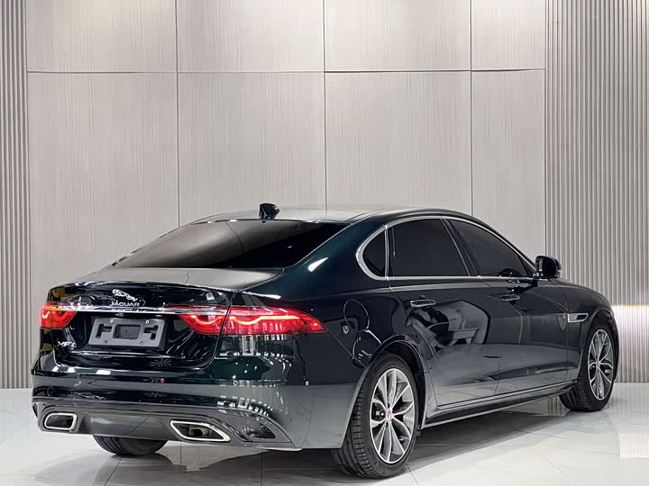 Jaguar XFL 2022 XFL 2.0 T P 250 2 WD — фото 10
