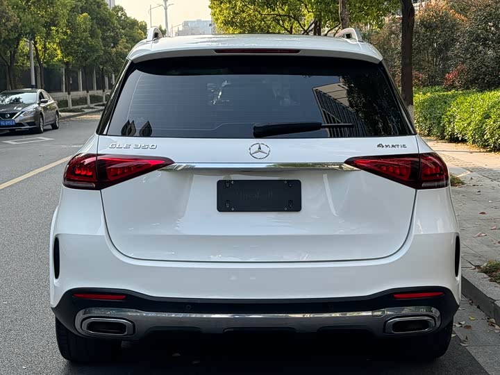 Mercedes-Benz GLE 2022 GLE 350 4 MATIC — фото 4