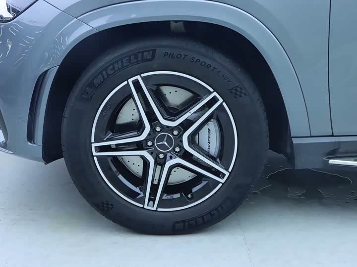 Mercedes-Benz GLE 2020 AMG GLE 53 4 MATIC+ — фото 4