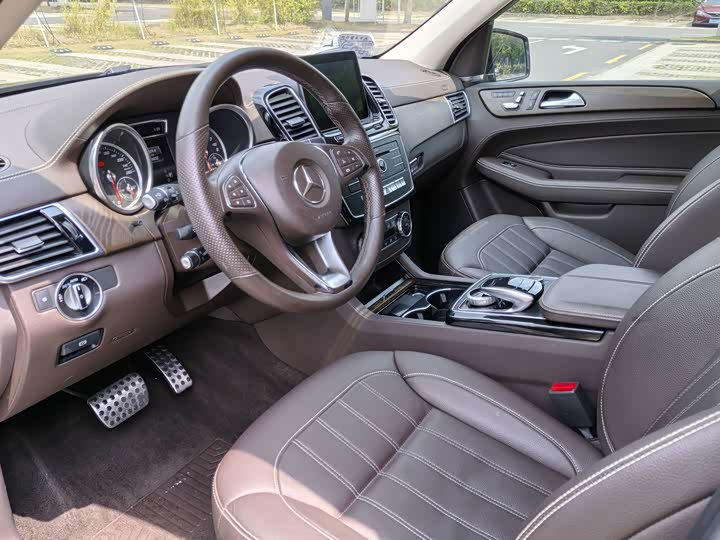Mercedes-Benz GLE — фото 13