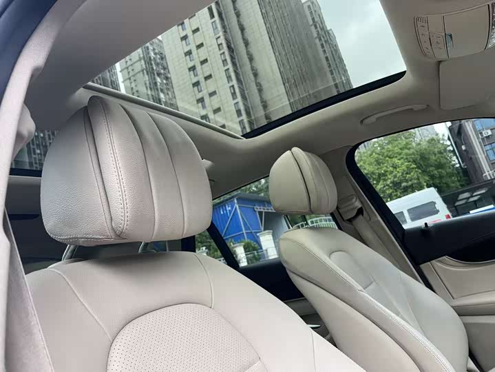 Mercedes-Benz GLC 2017 GLC 260 4 MATIC Luxury — фото 15