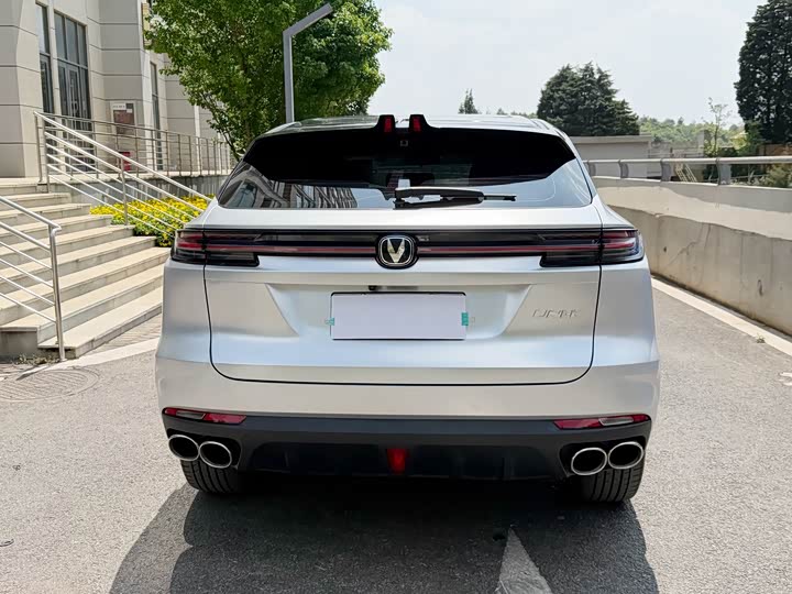 Changan UNI-K 2023 2.0 T 2 WD — фото 15