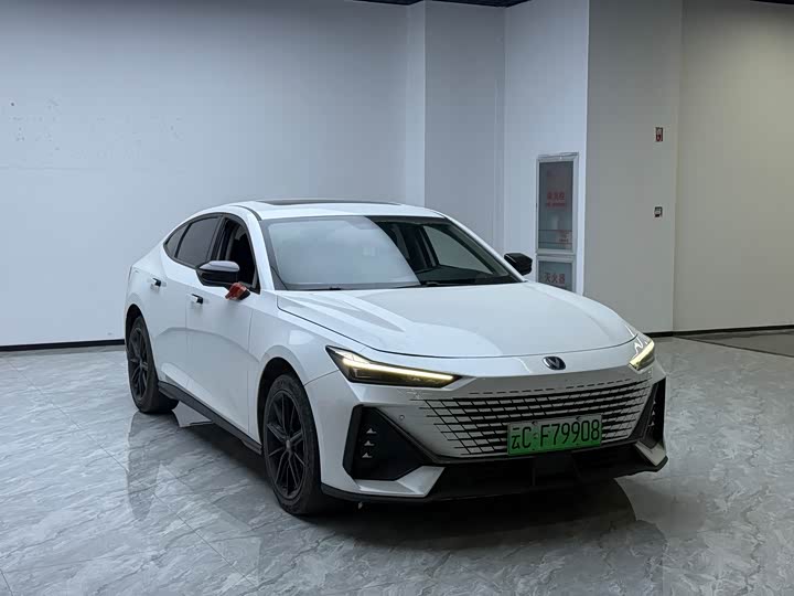 Changan UNI-V 2023 i DD 1.5 T 113km — фото 3