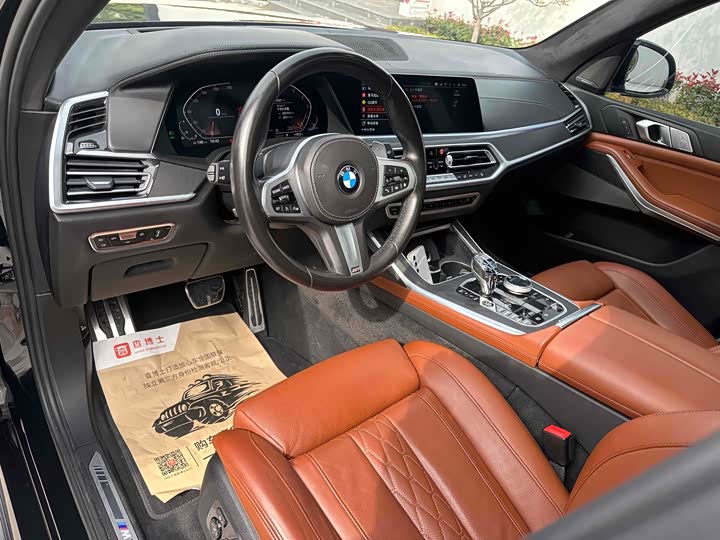 BMW X7 2021 x Drive 40i M — фото 8