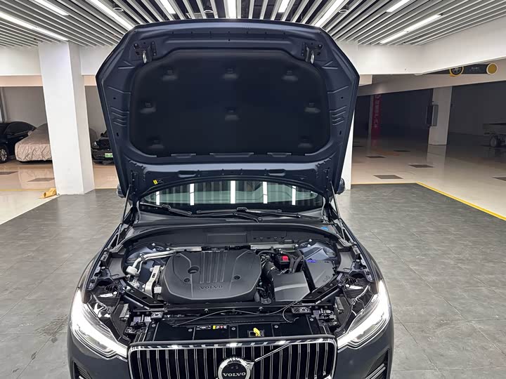 Volvo XC60 2024 B 5 4 WD — фото 21
