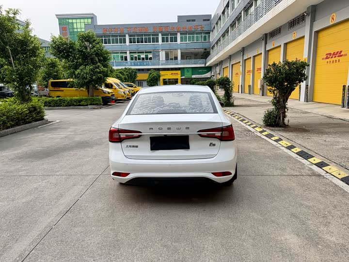 Roewe i5 2020 1.5 L AT 4 G — фото 4